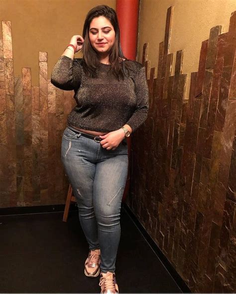 hot sexy aunties|Curvy Indians (@curvyindians) • Instagram photos and videos